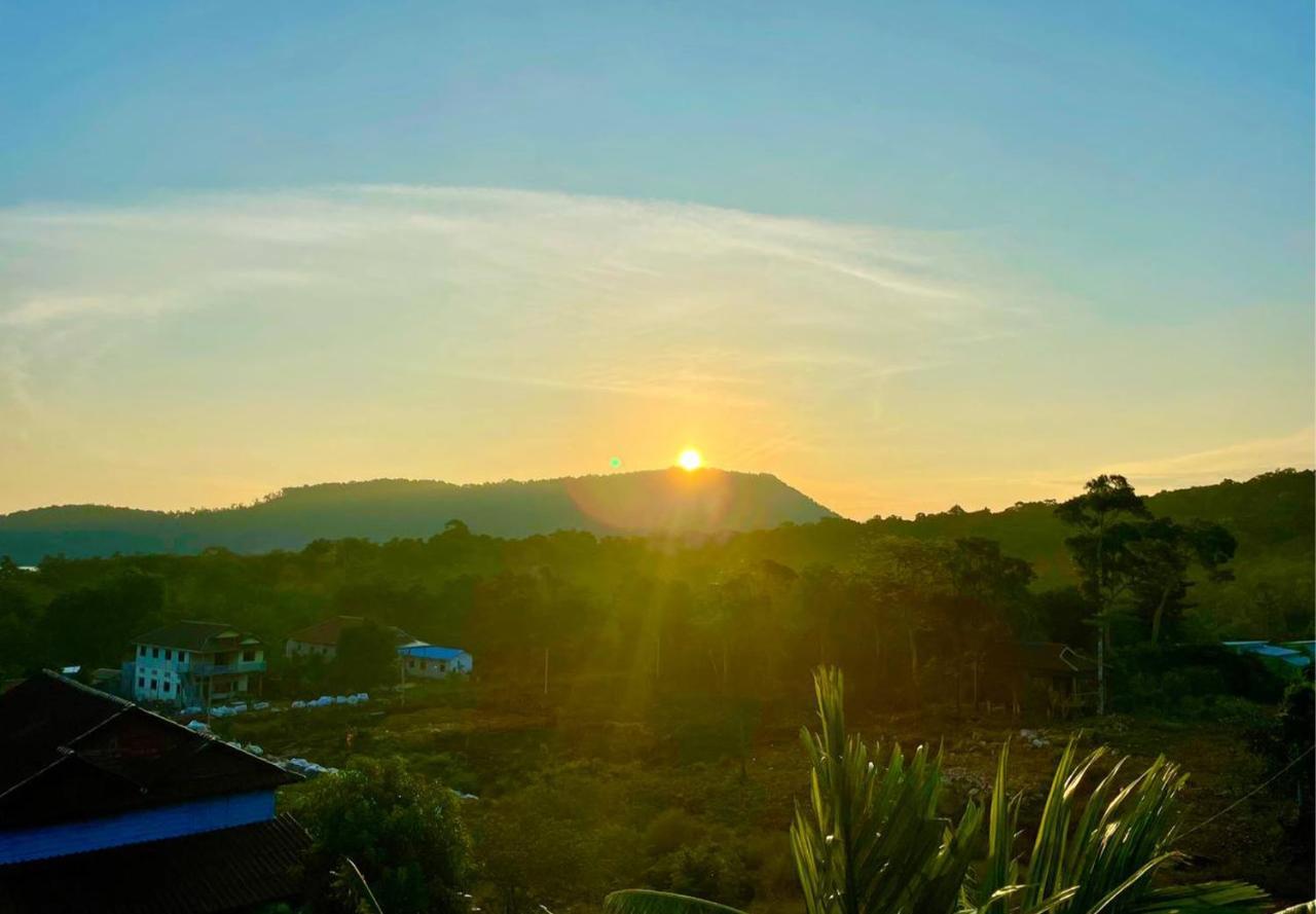 The Cliff Hostel, M'Pay Bay Koh Rong Sanloem Exterior foto